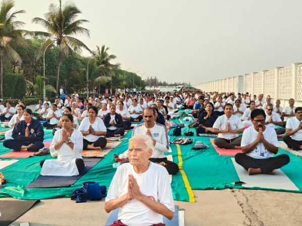 વલસાડમાં ગુજરાત રાજ્ય યોગ બોર્ડ દ્વારા તાલુકા યોગ શિબિર યોજાઈ